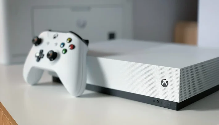 Xbox e acessórios gamers estão com até 50% de desconto no Girafa