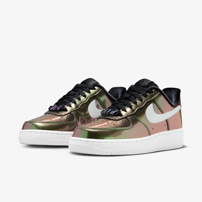 Tênis Nike Air Force 1 ’07 LV8 Feminino